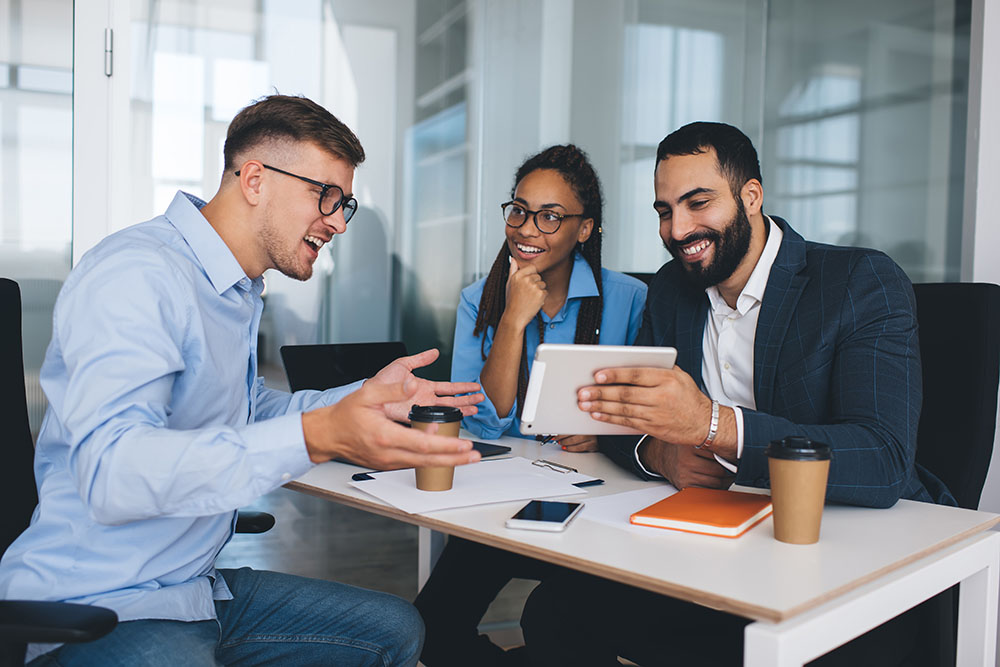 Le sourcing de talent de freelance.com est un modèle hybride